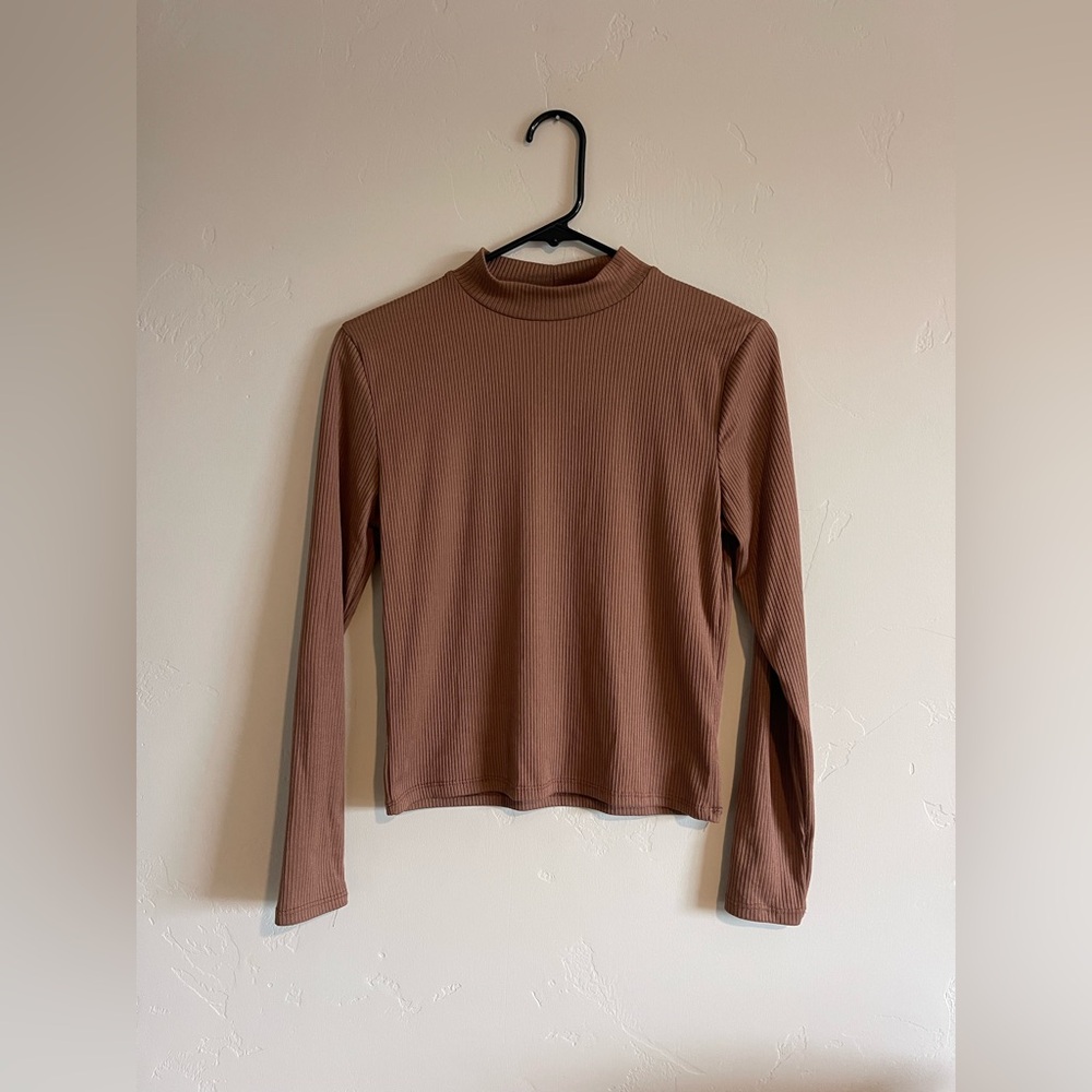Brit & Bri Women's Brown Ribbed Long Sleeve Top